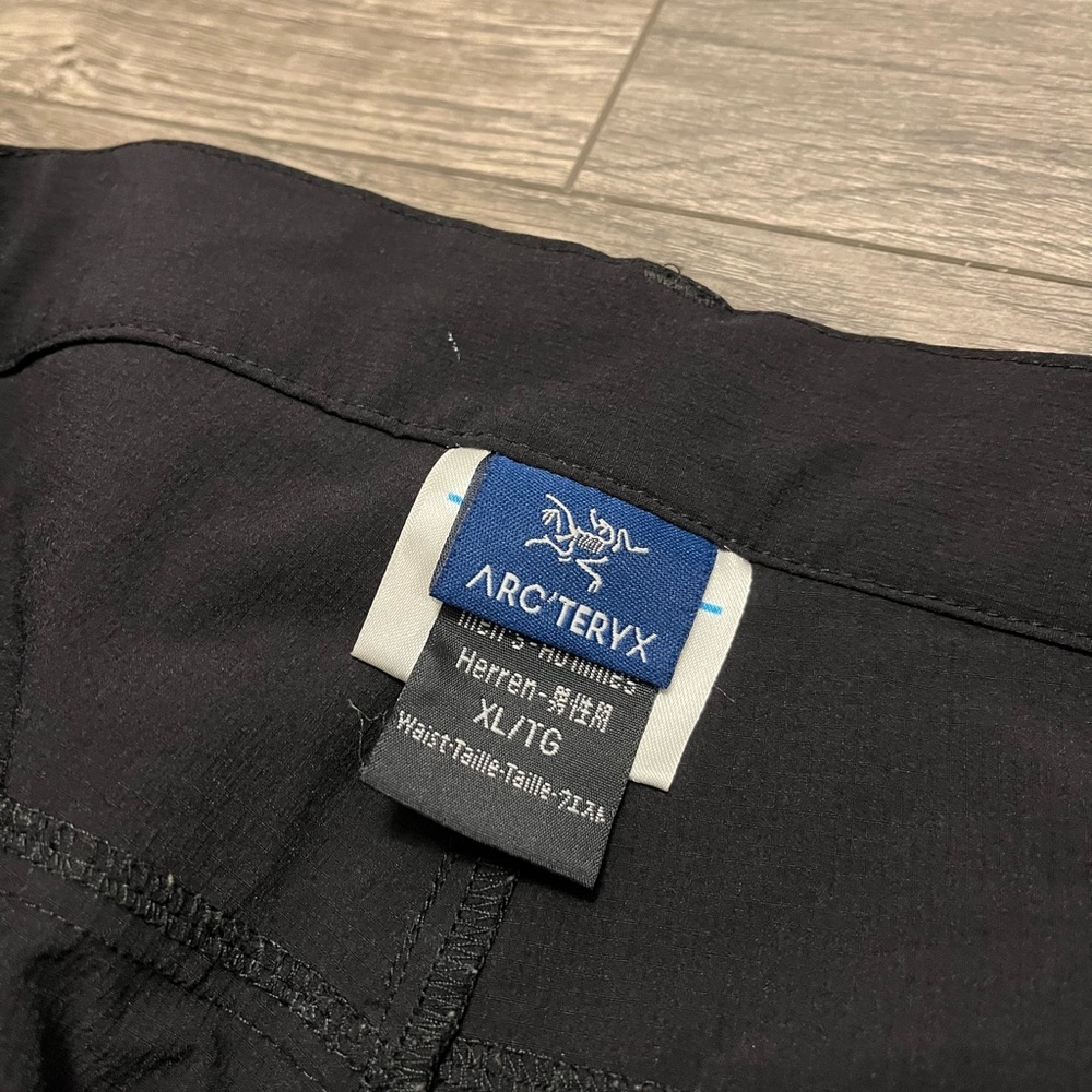 Arc'teryx first generation stretch light cargo pants image 7